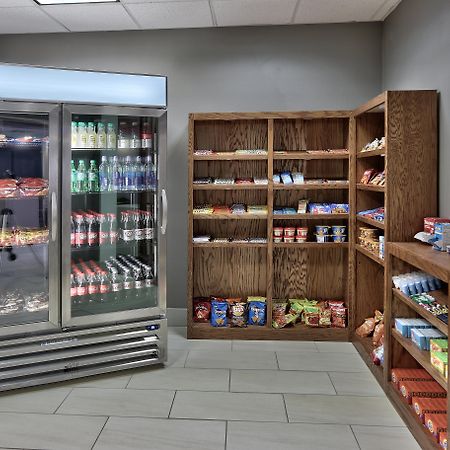 Holiday Inn Express & Suites Portales By Ihg מראה חיצוני תמונה