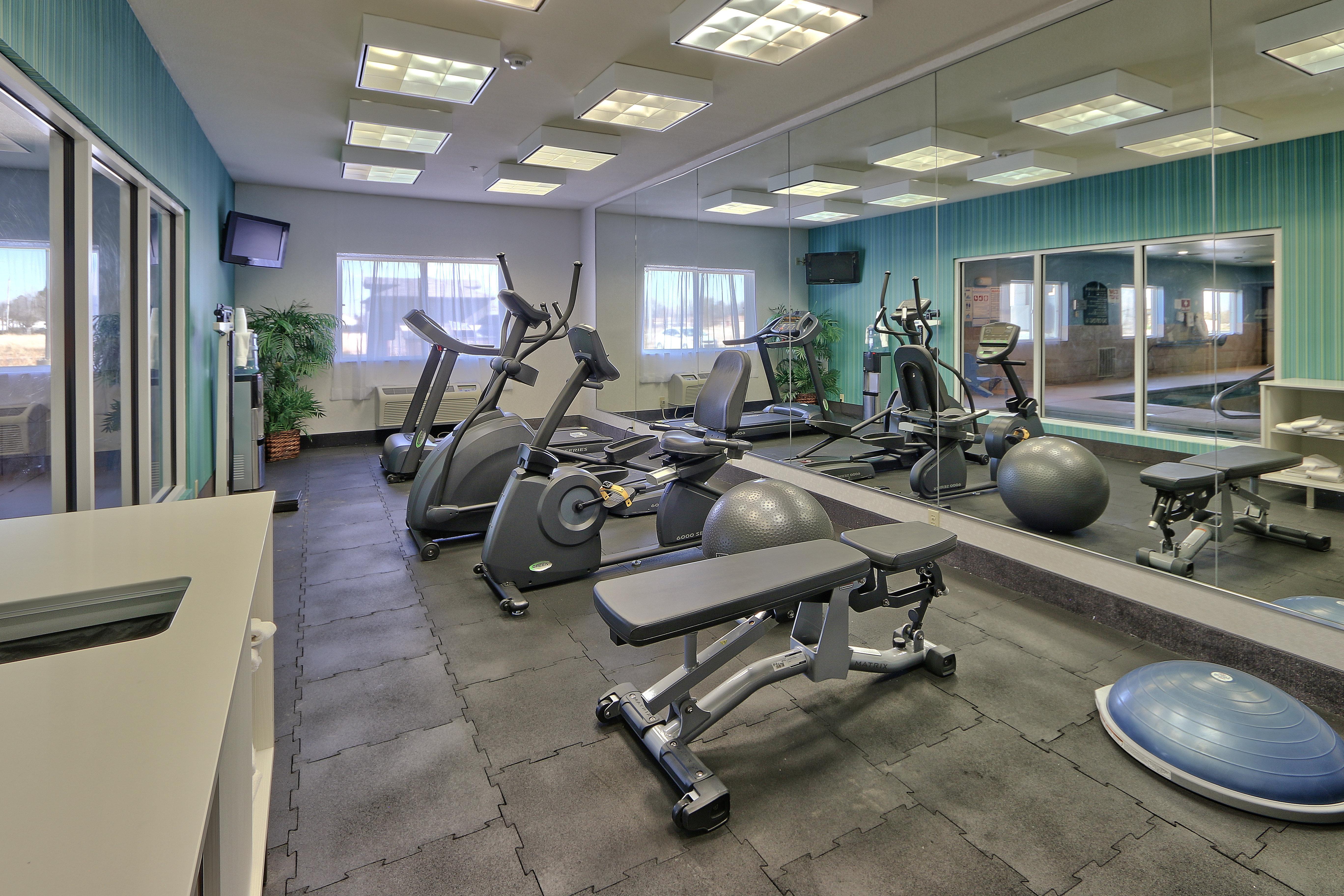 Holiday Inn Express & Suites Portales By Ihg מראה חיצוני תמונה