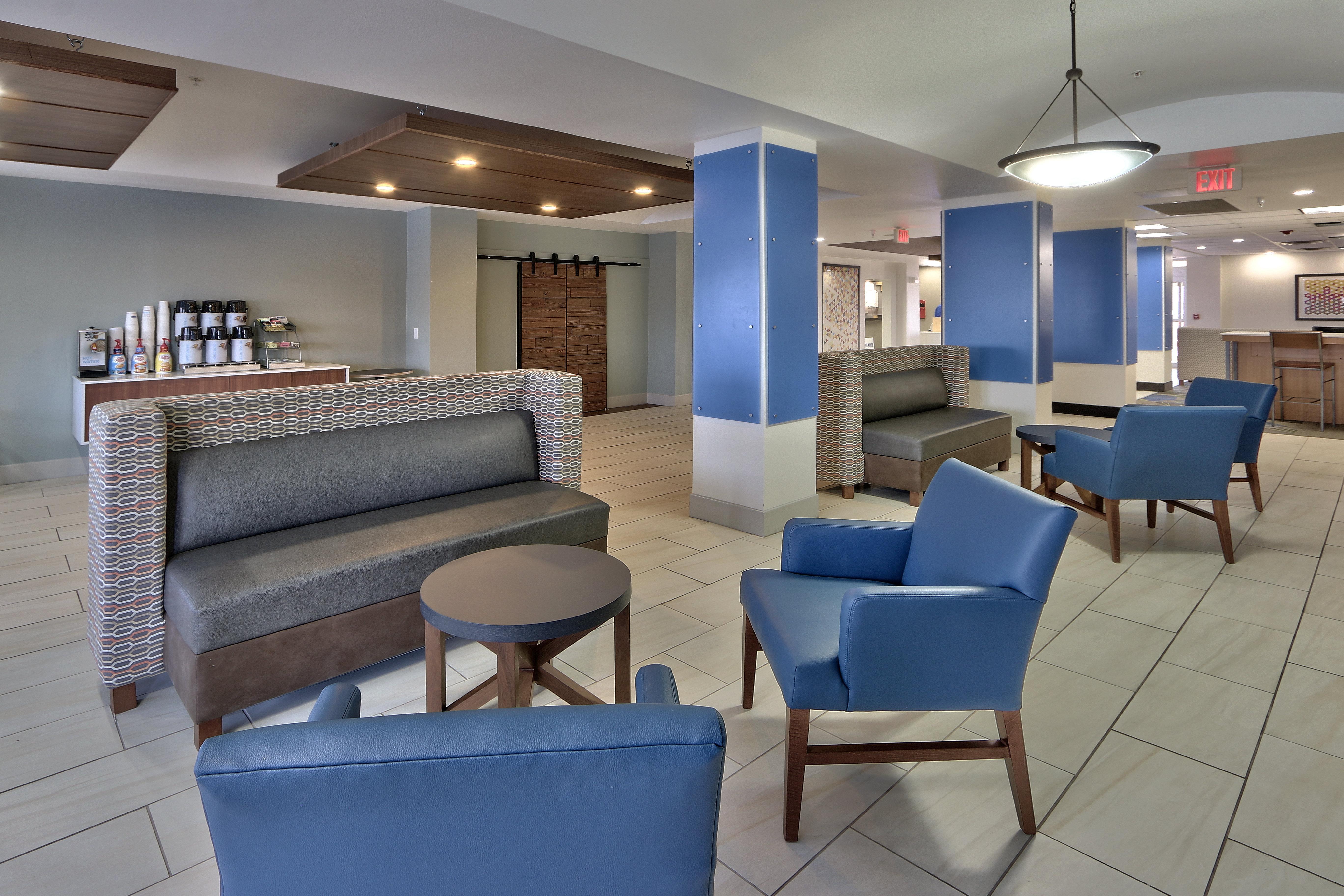 Holiday Inn Express & Suites Portales By Ihg מראה חיצוני תמונה