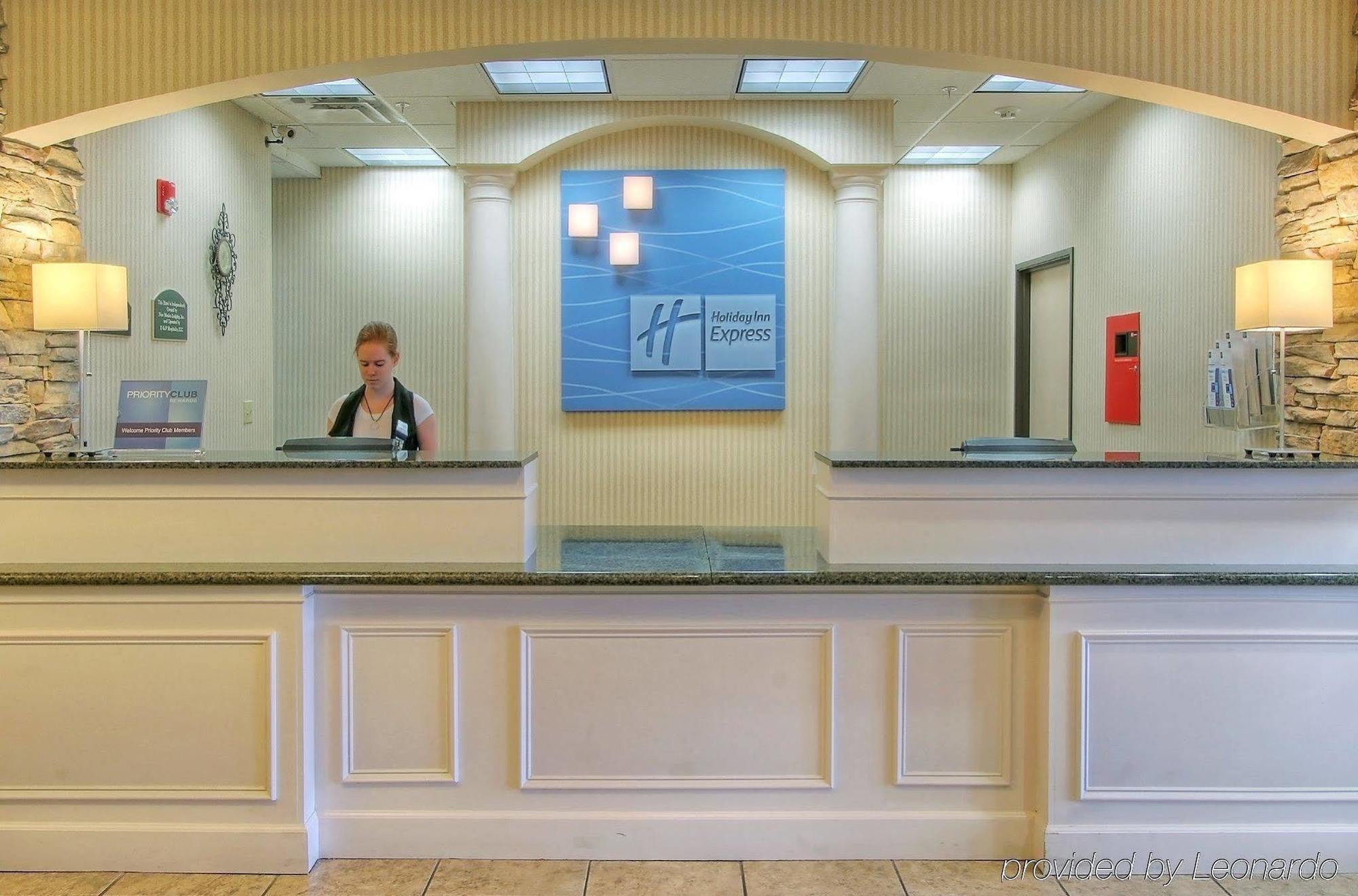 Holiday Inn Express & Suites Portales By Ihg מראה חיצוני תמונה