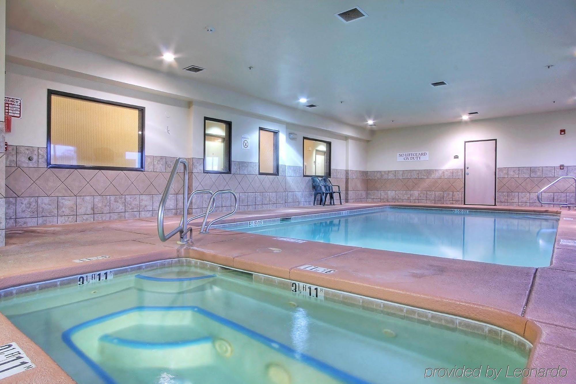 Holiday Inn Express & Suites Portales By Ihg מראה חיצוני תמונה