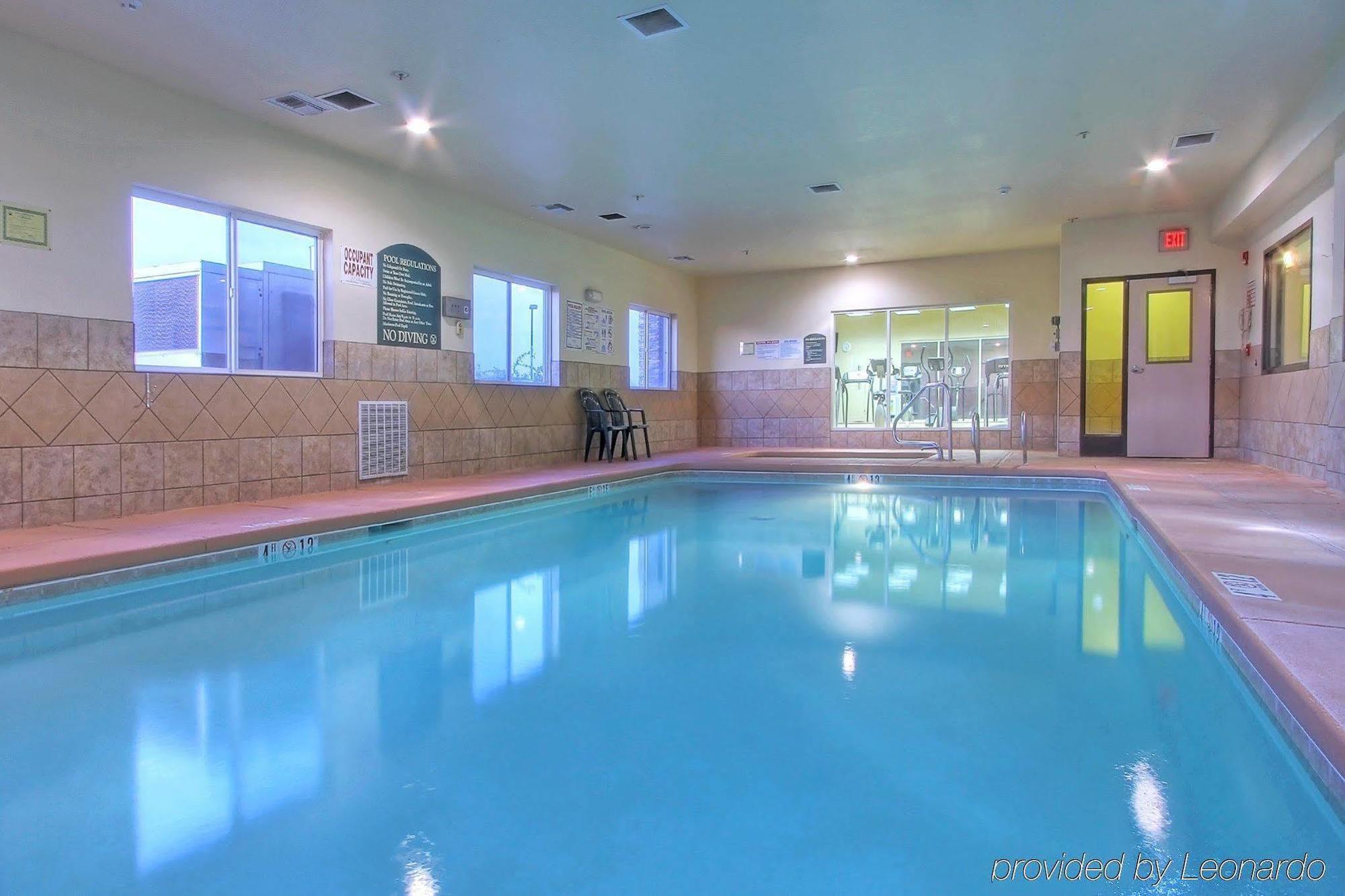 Holiday Inn Express & Suites Portales By Ihg מראה חיצוני תמונה